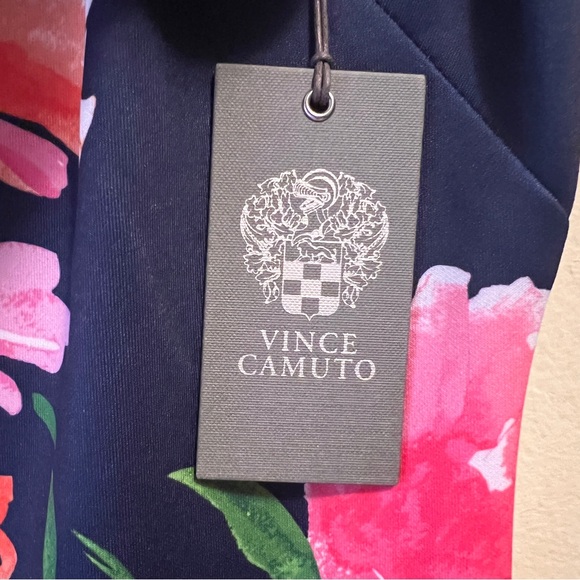 Vince Camuto Floral Dress - Picture 5 of 5